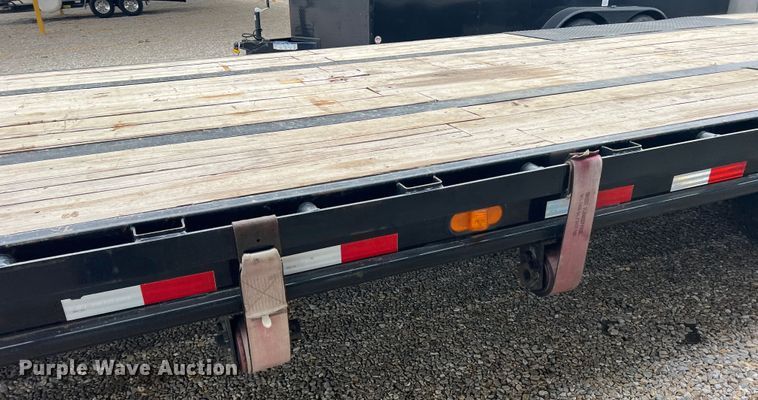 image for item MQ9871 2020 PJ  equipment trailer