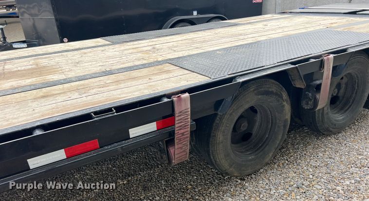 image for item MQ9871 2020 PJ  equipment trailer