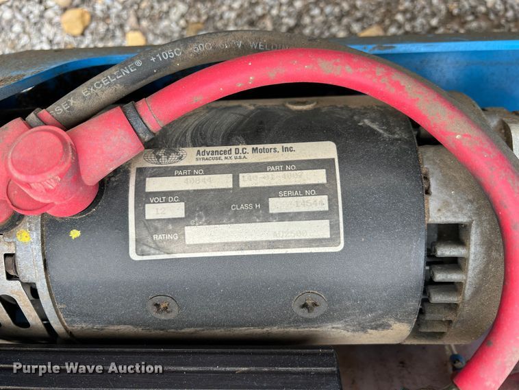 image for item MQ9872 1999 Genie GS2646  scissor lift