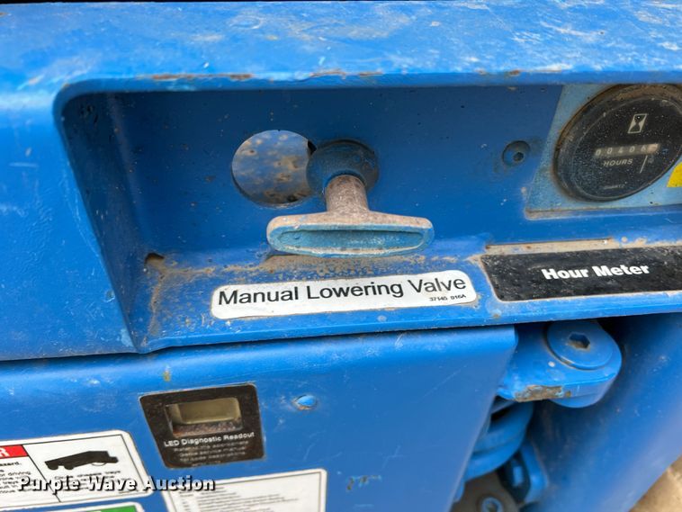 image for item MQ9872 1999 Genie GS2646  scissor lift