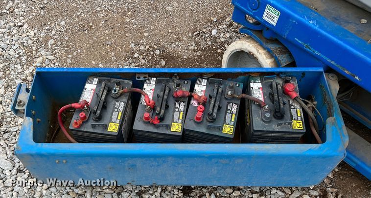 image for item MQ9872 1999 Genie GS2646  scissor lift