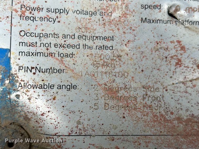 image for item MQ9872 1999 Genie GS2646  scissor lift