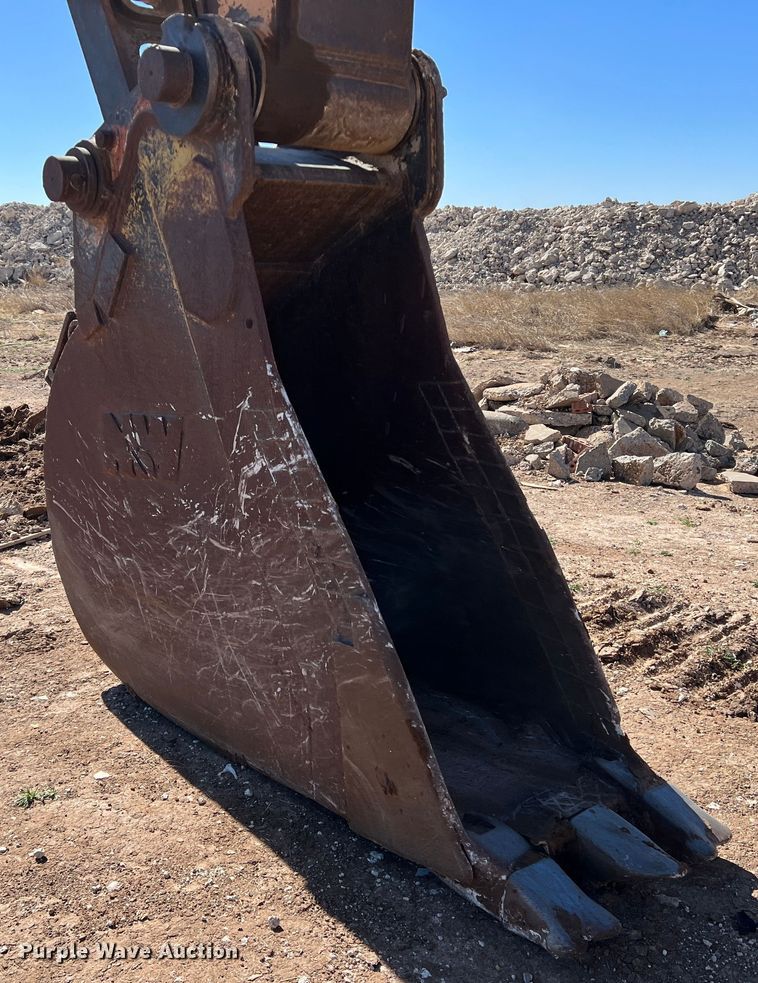 image for item MQ9881 2002 Case CX800  excavator