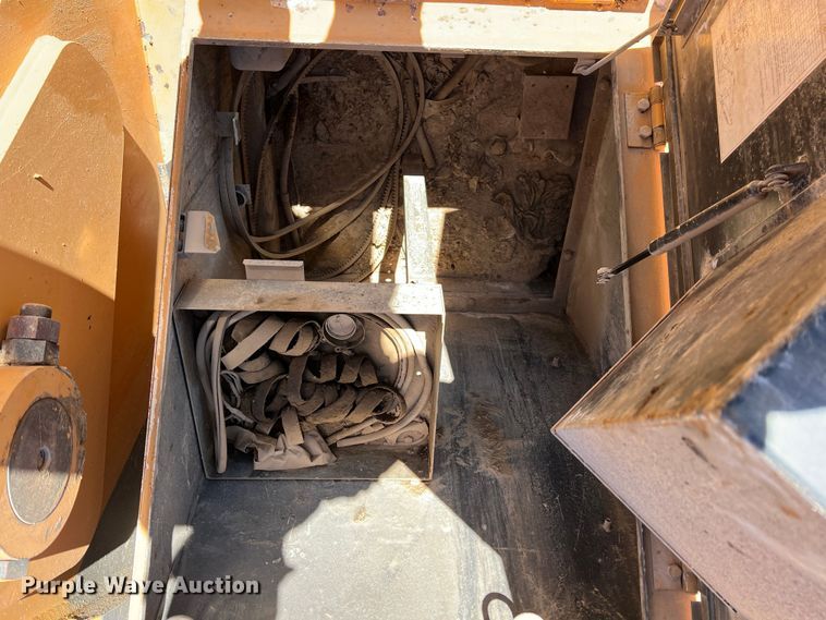 image for item MQ9881 2002 Case CX800  excavator