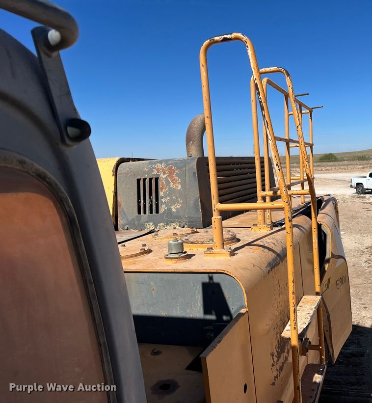 image for item MQ9881 2002 Case CX800  excavator