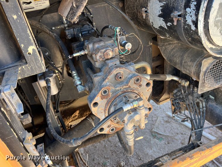 image for item MQ9881 2002 Case CX800  excavator