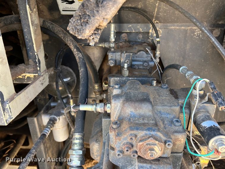 image for item MQ9881 2002 Case CX800  excavator