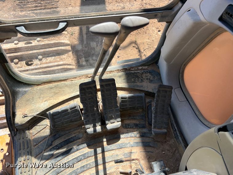 image for item MQ9881 2002 Case CX800  excavator