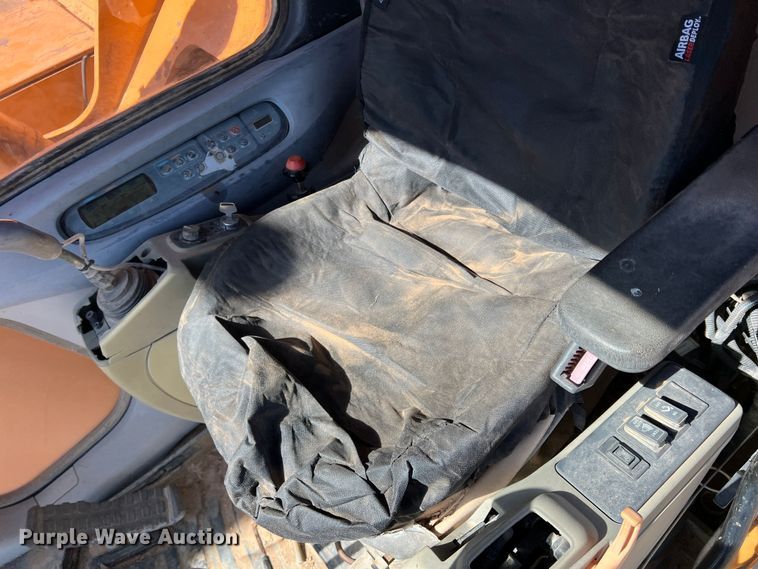 image for item MQ9881 2002 Case CX800  excavator