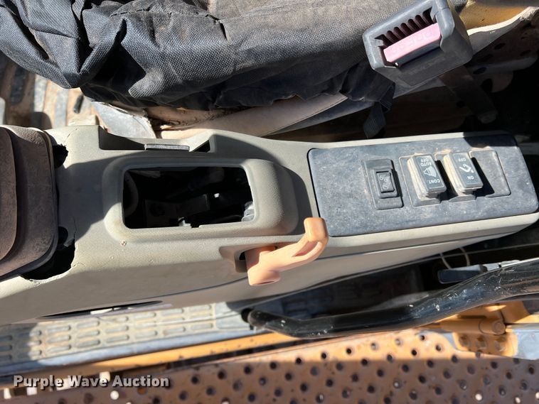 image for item MQ9881 2002 Case CX800  excavator