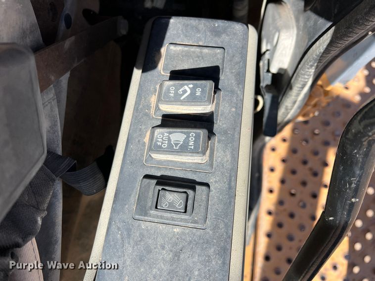 image for item MQ9881 2002 Case CX800  excavator