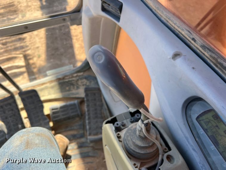 image for item MQ9881 2002 Case CX800  excavator