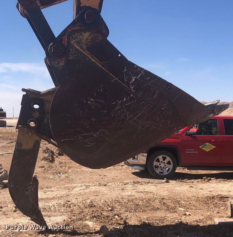 image for item MQ9881 2002 Case CX800  excavator