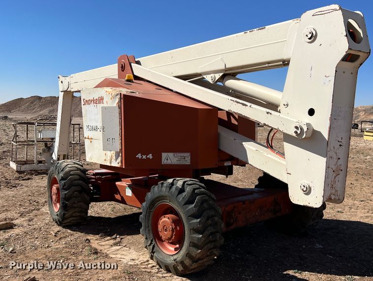 image for item MQ9883 1998 Snorkel ATB60ALCU  boom lift