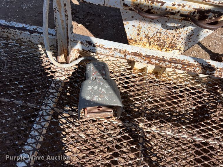 image for item MQ9883 1998 Snorkel ATB60ALCU  boom lift