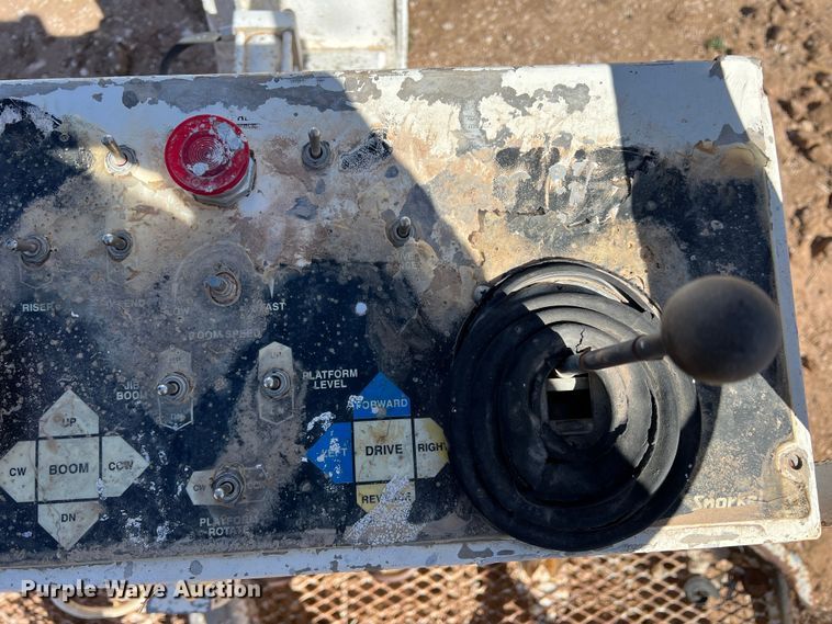 image for item MQ9883 1998 Snorkel ATB60ALCU  boom lift