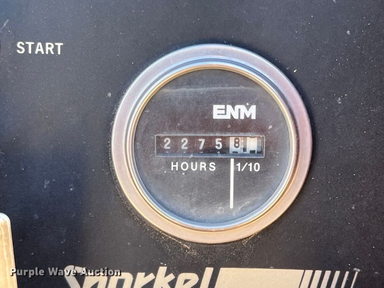 image for item MQ9883 1998 Snorkel ATB60ALCU  boom lift