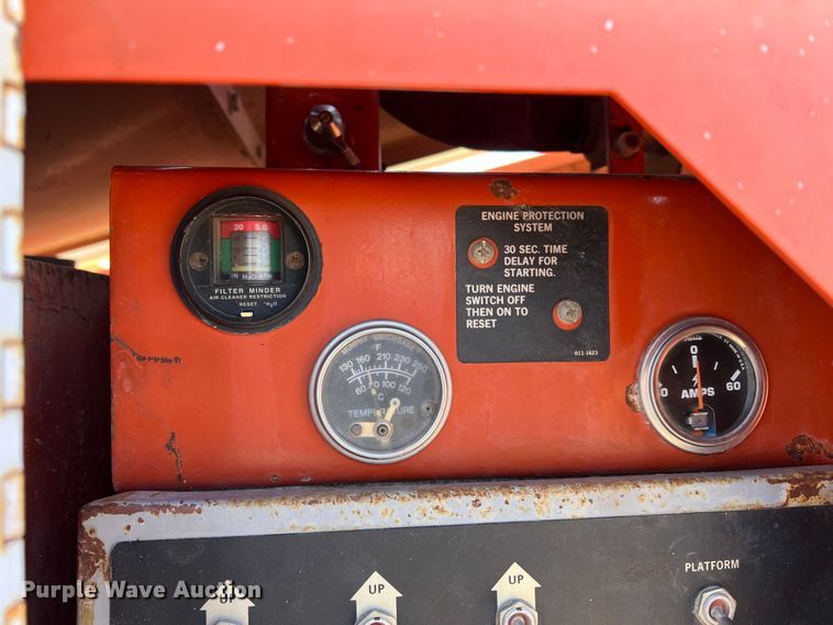 image for item MQ9883 1998 Snorkel ATB60ALCU  boom lift