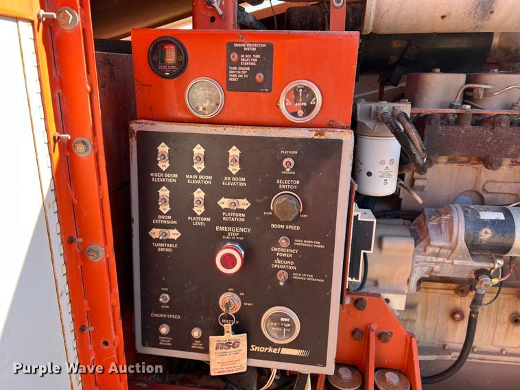 image for item MQ9883 1998 Snorkel ATB60ALCU  boom lift