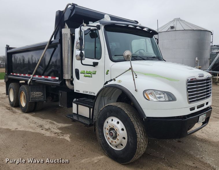 image for item MW9555 2005 Freightliner Business Class M2  dump truck