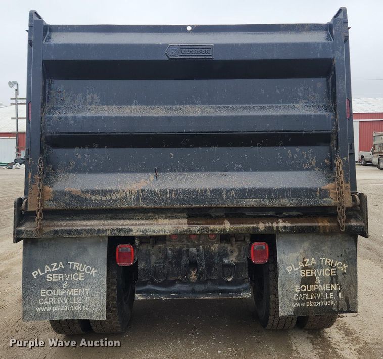 image for item MW9555 2005 Freightliner Business Class M2  dump truck