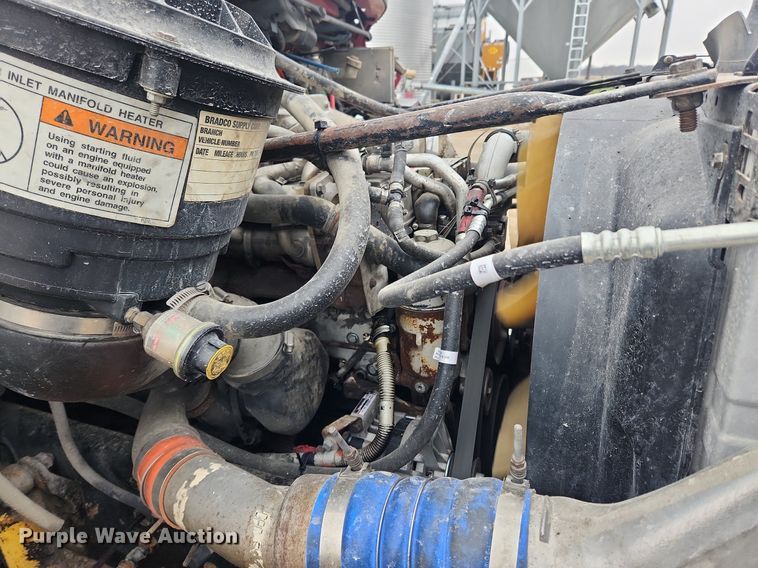 image for item MW9555 2005 Freightliner Business Class M2  dump truck