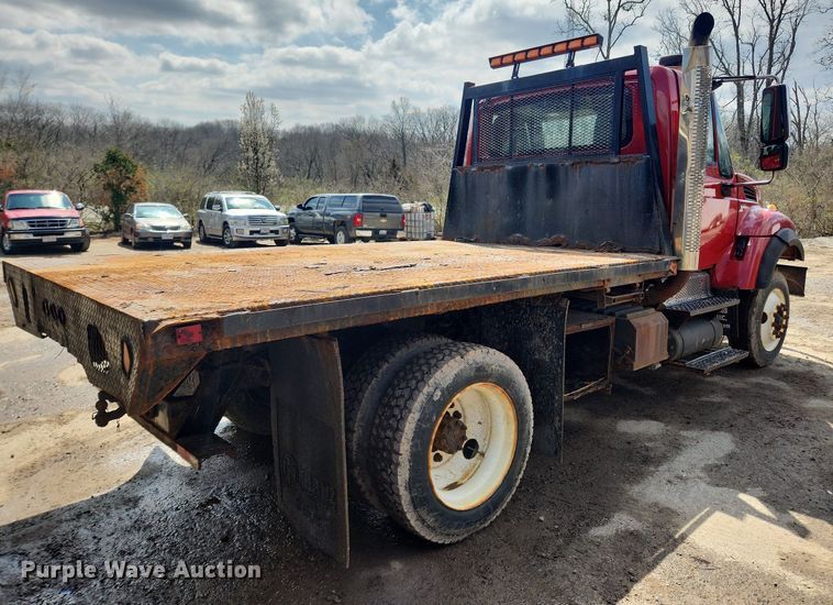 image for item MW9559 2008 International WorkStar 7400  flatbed truck