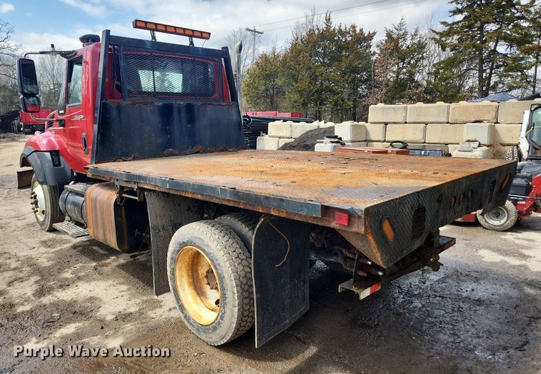 image for item MW9559 2008 International WorkStar 7400  flatbed truck