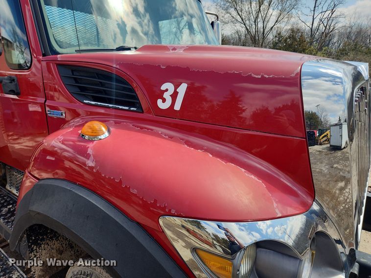 image for item MW9559 2008 International WorkStar 7400  flatbed truck