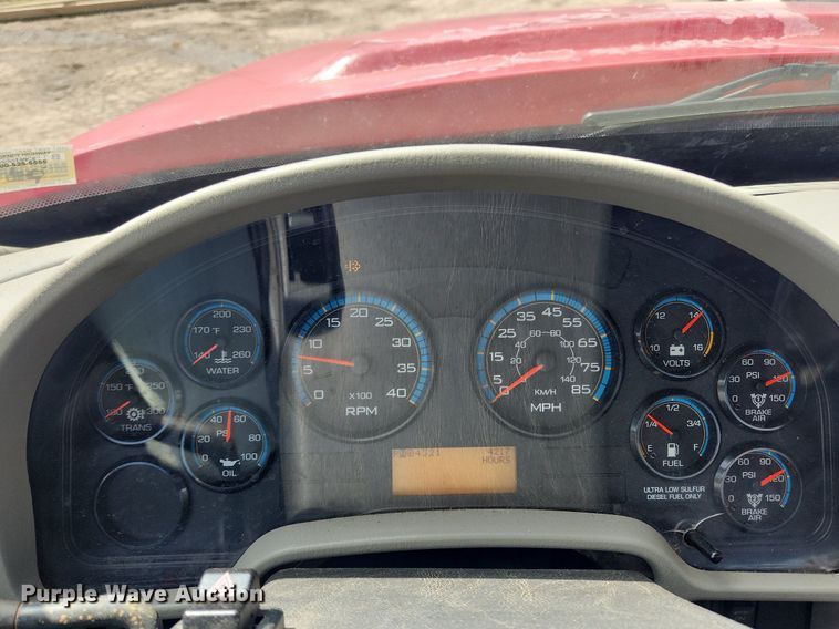 image for item MW9559 2008 International WorkStar 7400  flatbed truck