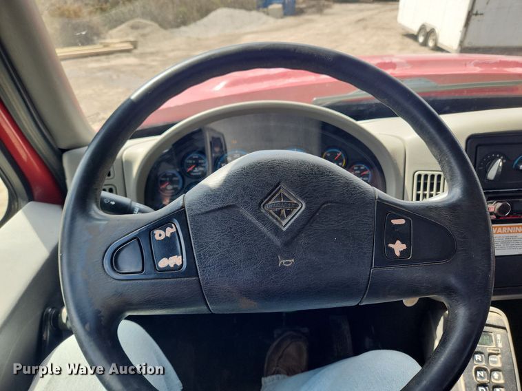 image for item MW9559 2008 International WorkStar 7400  flatbed truck