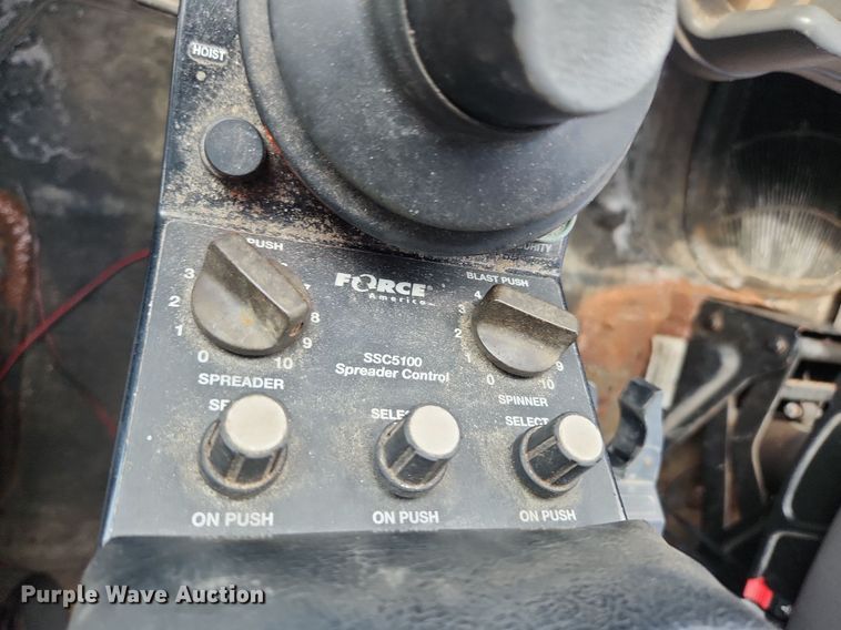 image for item MW9559 2008 International WorkStar 7400  flatbed truck