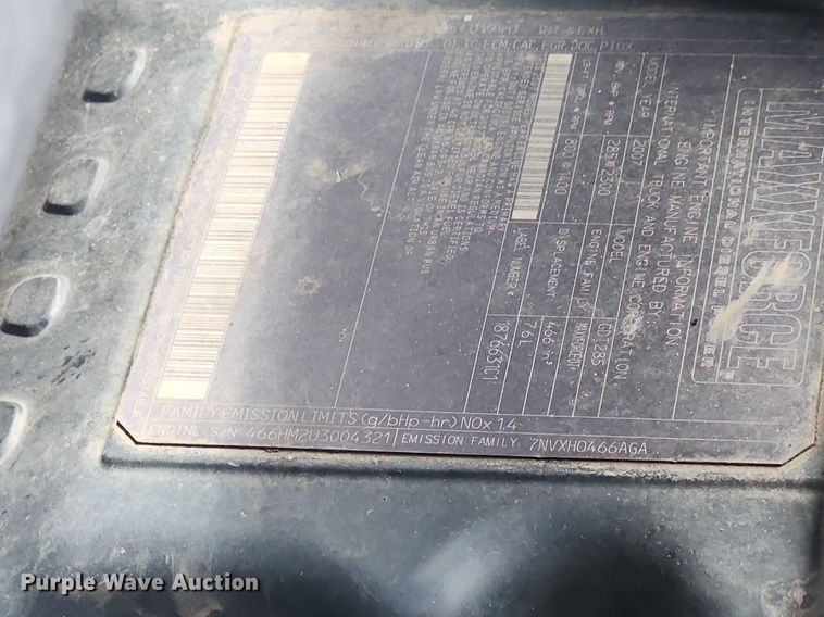 image for item MW9559 2008 International WorkStar 7400  flatbed truck