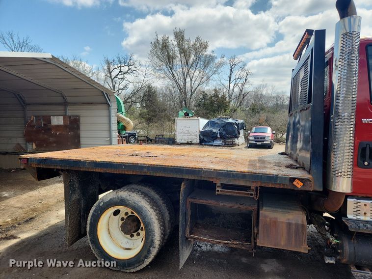 image for item MW9559 2008 International WorkStar 7400  flatbed truck