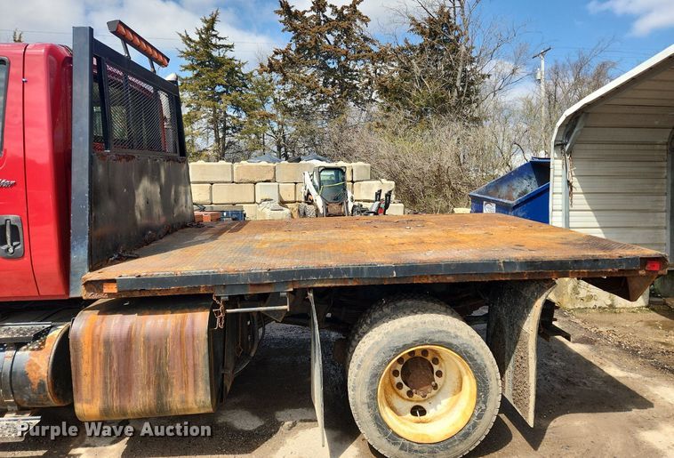 image for item MW9559 2008 International WorkStar 7400  flatbed truck
