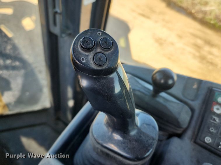 image for item MW9564 2013 John Deere 544K  wheel loader