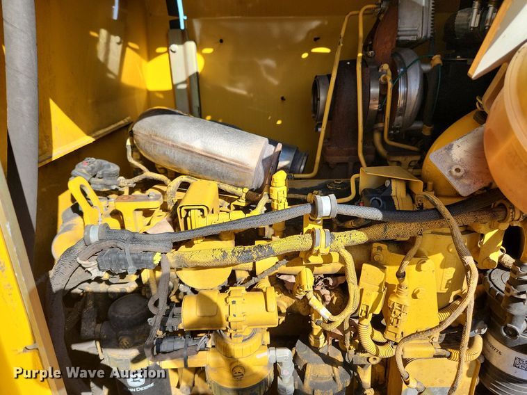 image for item MW9564 2013 John Deere 544K  wheel loader