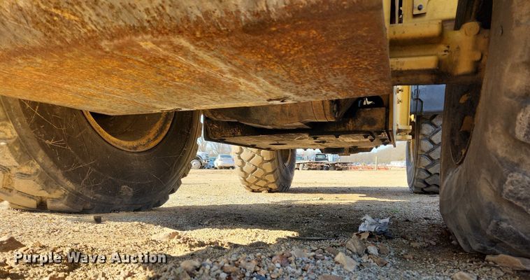 image for item MW9564 2013 John Deere 544K  wheel loader