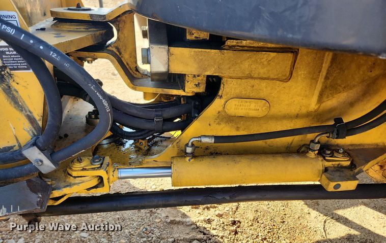 image for item MW9565 2008 John Deere 304J  wheel loader