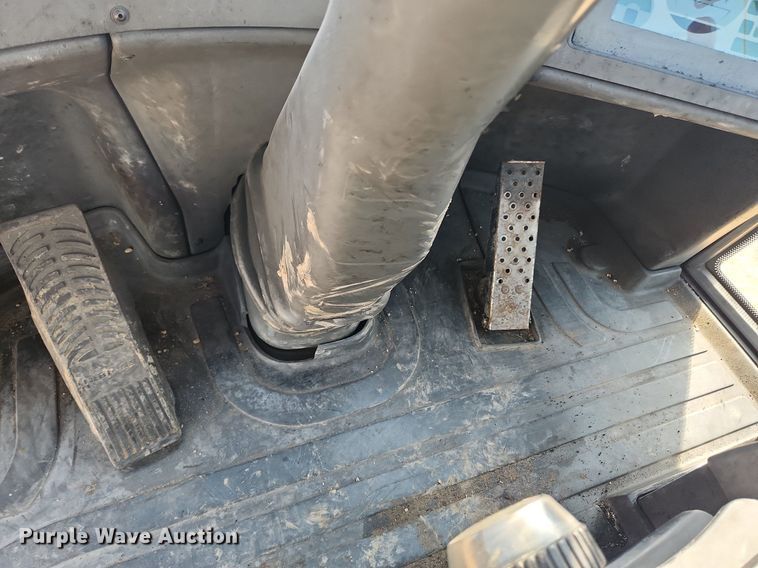 image for item MW9565 2008 John Deere 304J  wheel loader