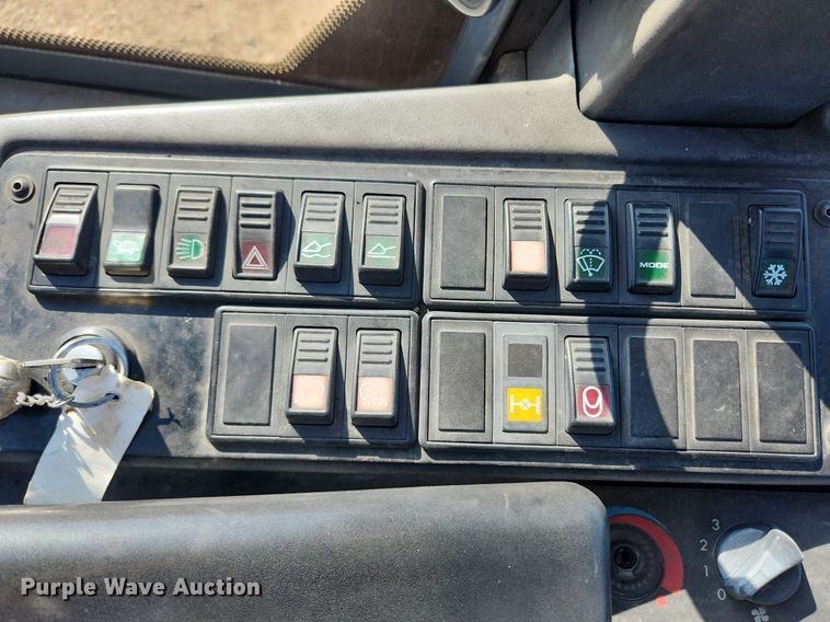 image for item MW9565 2008 John Deere 304J  wheel loader