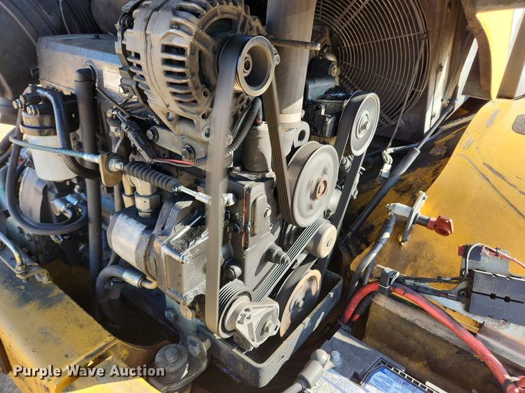 image for item MW9565 2008 John Deere 304J  wheel loader