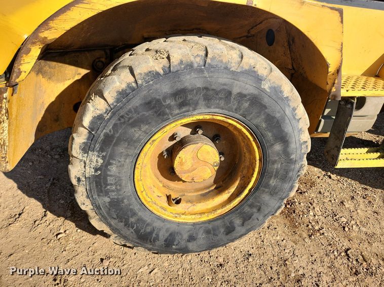 image for item MW9565 2008 John Deere 304J  wheel loader