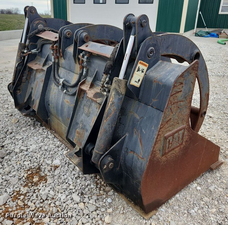 image for item MW9586 Caterpillar 184-3268  wheel loader grapple bucket