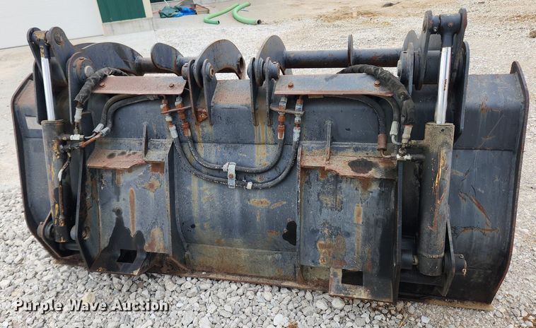 image for item MW9586 Caterpillar 184-3268  wheel loader grapple bucket