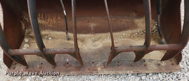 image for item MW9586 Caterpillar 184-3268  wheel loader grapple bucket