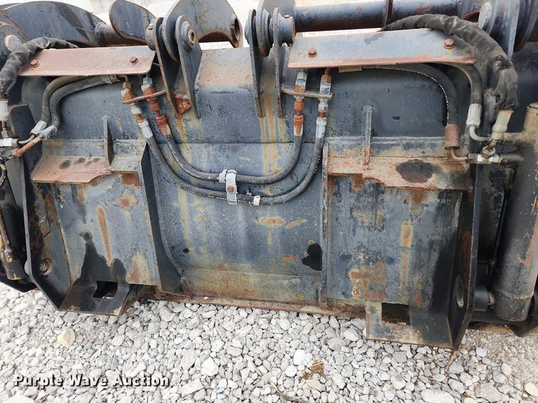 image for item MW9586 Caterpillar 184-3268  wheel loader grapple bucket