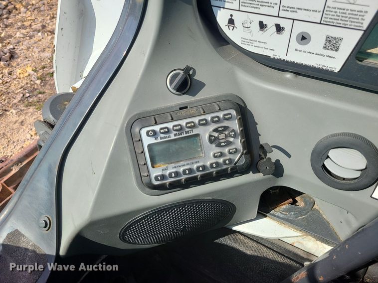 image for item MX9565 2017 Bobcat T650  tracked skid steer loader