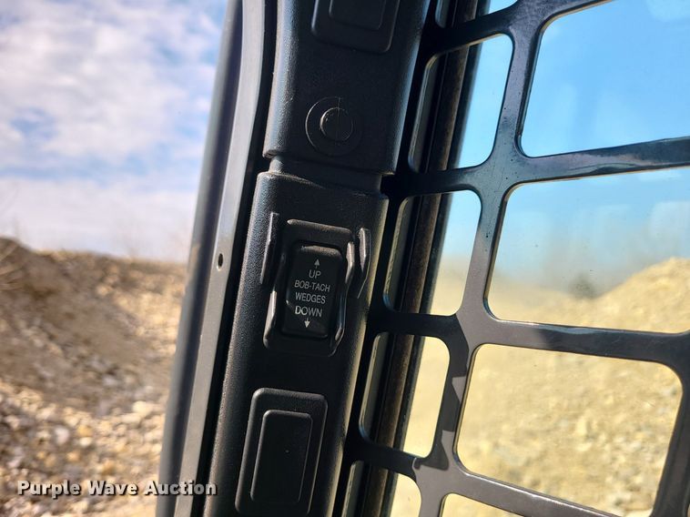 image for item MX9565 2017 Bobcat T650  tracked skid steer loader