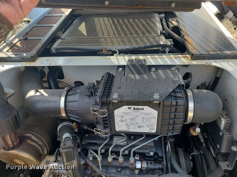 image for item MX9565 2017 Bobcat T650  tracked skid steer loader